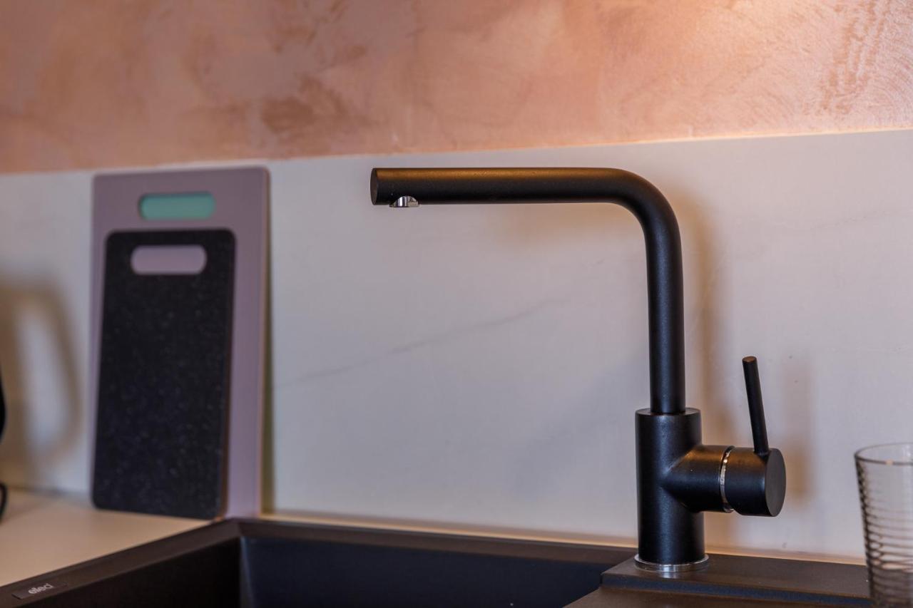 Apartmen Plus U Centru Blizu Plaze Njivice Luaran gambar